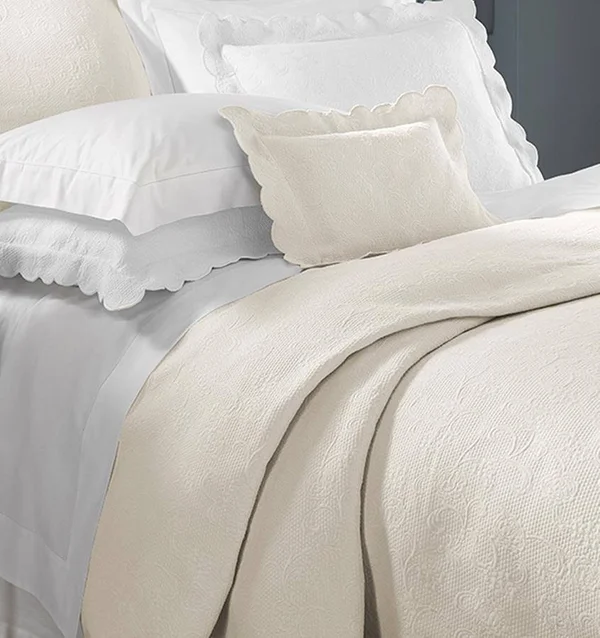 Sferra Alice Sham - Ivory - Standard, Cotton