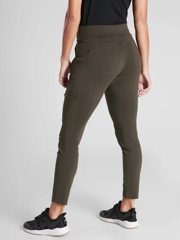 Athleta Women's Headlands Hybrid Cargo Tight Peat Size 12