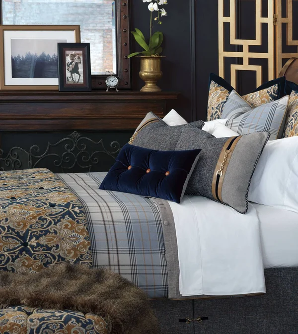 Eastern Accents Arthur Bed Runner Size: King
