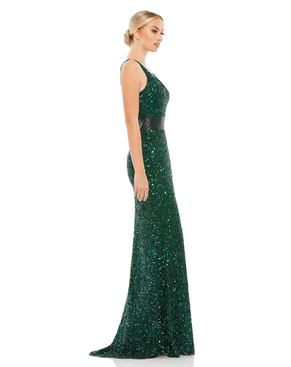 Mac Duggal Scalloped Neckline Sequined Evening Gown Forest Green - Size 8