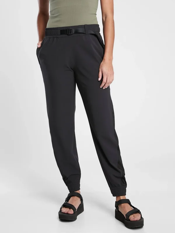 Athleta Women's Quest Jogger Black Size 8