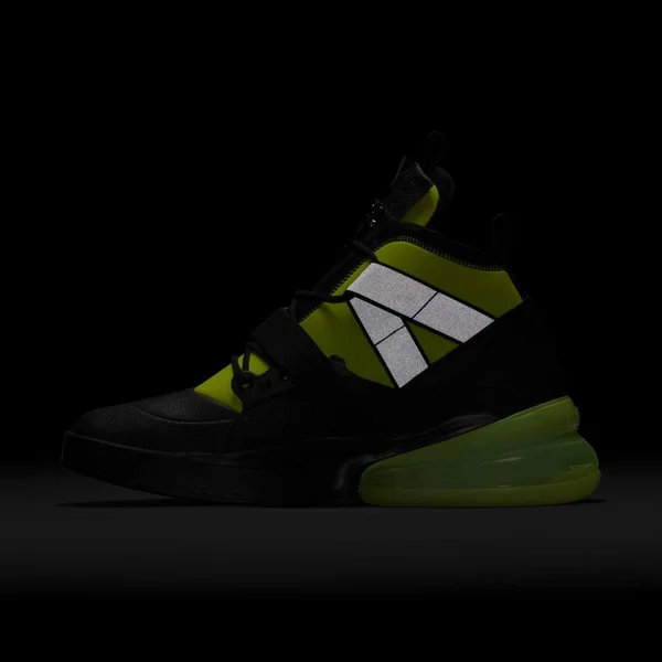Nike - Air Force 270 Utility (Black - Volt)