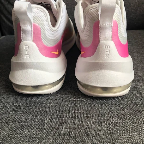 Nike Women's Air Max Axis Shoes - Size: 10, White