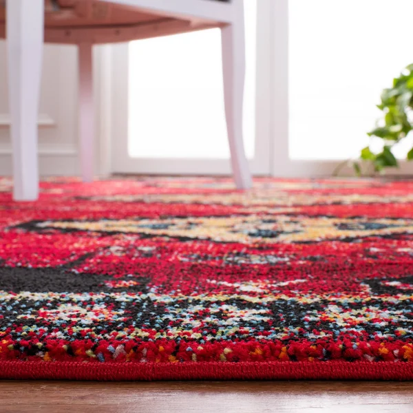 Safavieh Clearance Vintage Hamadan VTH251Q Red Rug - 6&7x22x6&7x22 - Square