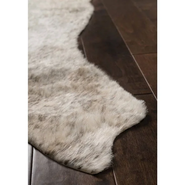 Alexander Home Faux Cowhide Grey/ Ivory Area Rug - 3&10 x 5& Grey/ Ivory (3&10 x 5&0)