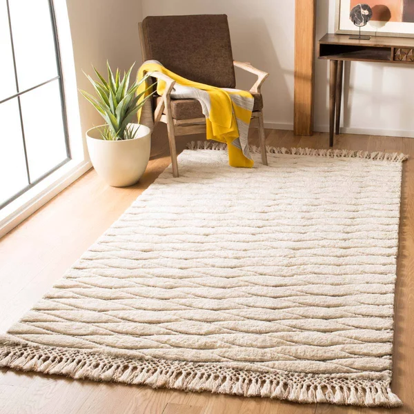 Safavieh Casablanca Rug Collection CSB656A - Ivory, Brown - 6& x 9&