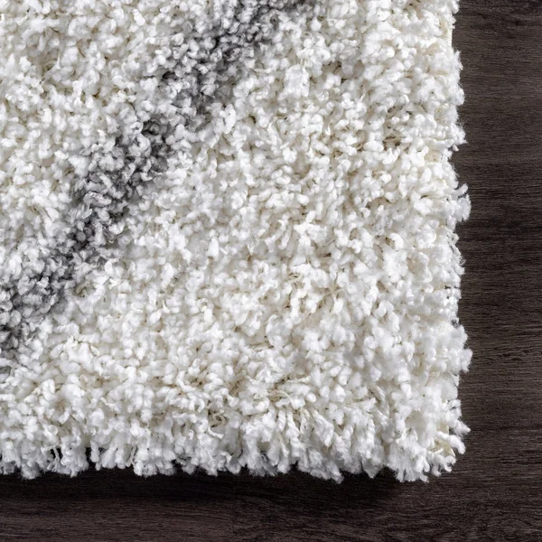Porch & den Williamsburg Havemeyer Moroccan Lattice Shag White Rug - 6&7 x 9&