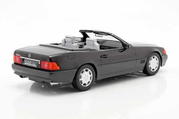 KK Scale Models - Mercedes-Benz 500 SL R129 - 1993 - 1/18, Black