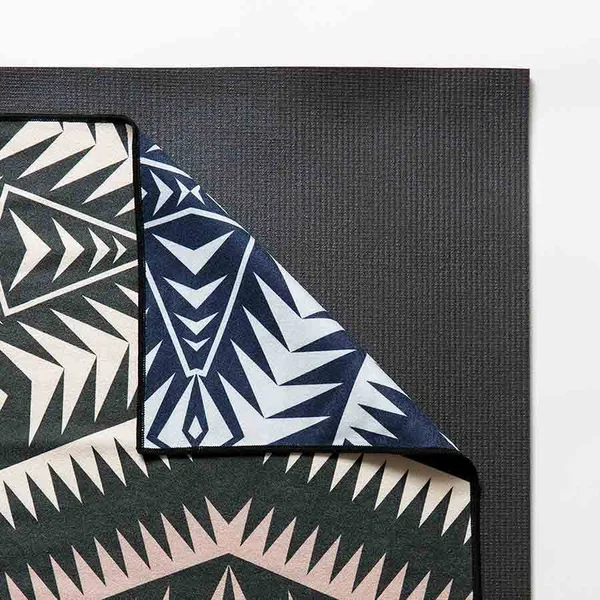 Nomadix Cayambe Earth Towel