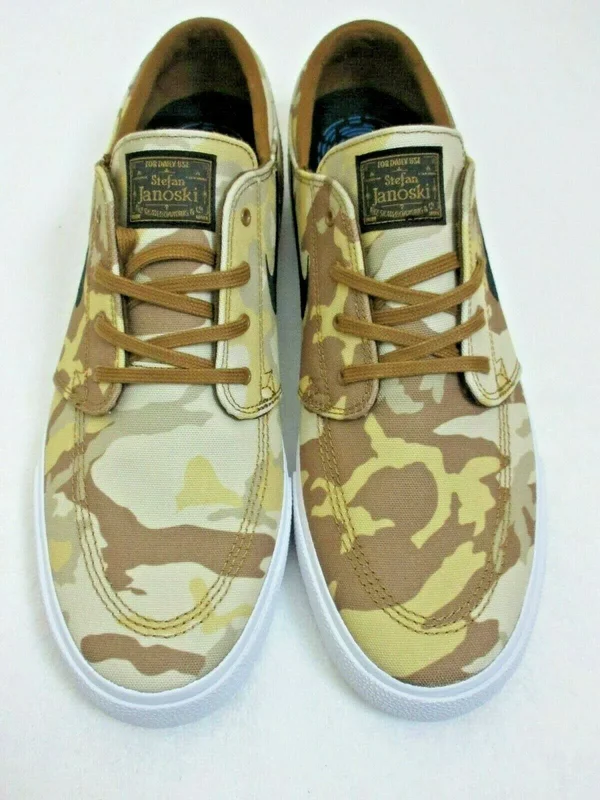 Nike SB Zoom Janoski Canvas RM Premium Shoes