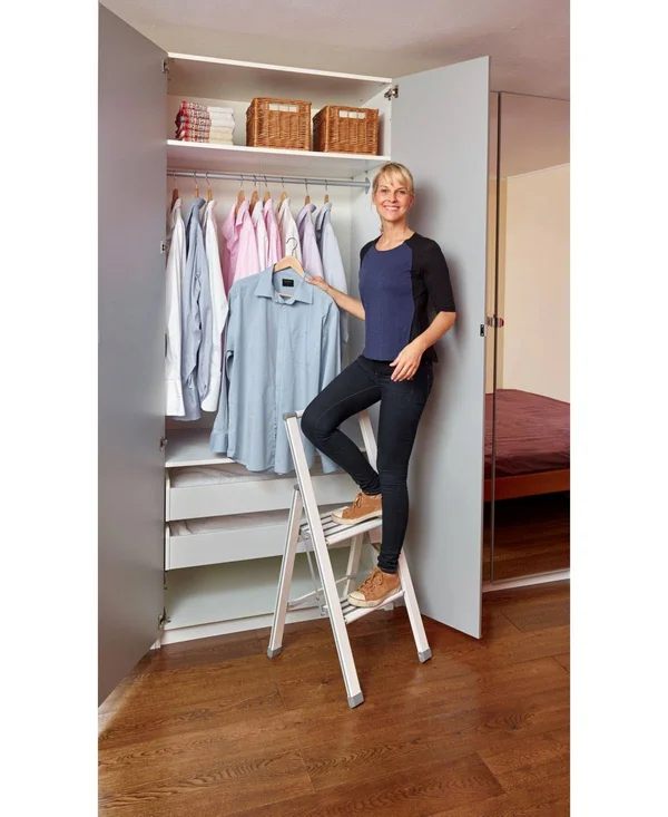 Wenko Aluminium Design 2-Step Folding Stepladder - White