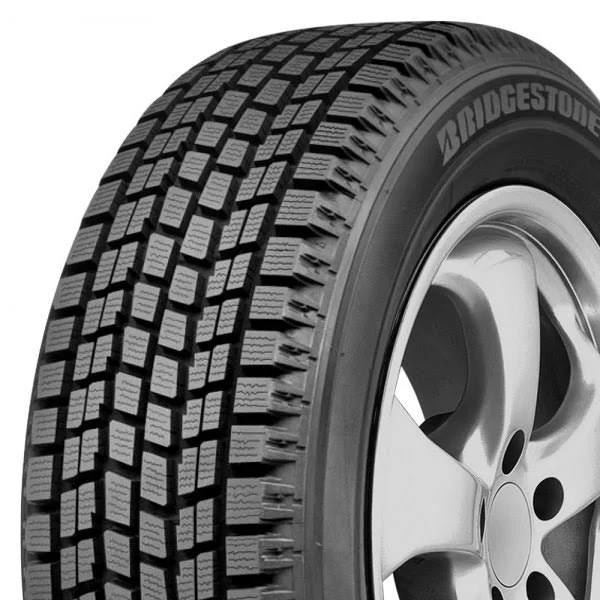 Bridgestone Blizzak LM-50 RFT P225/60R17 Winter Tire