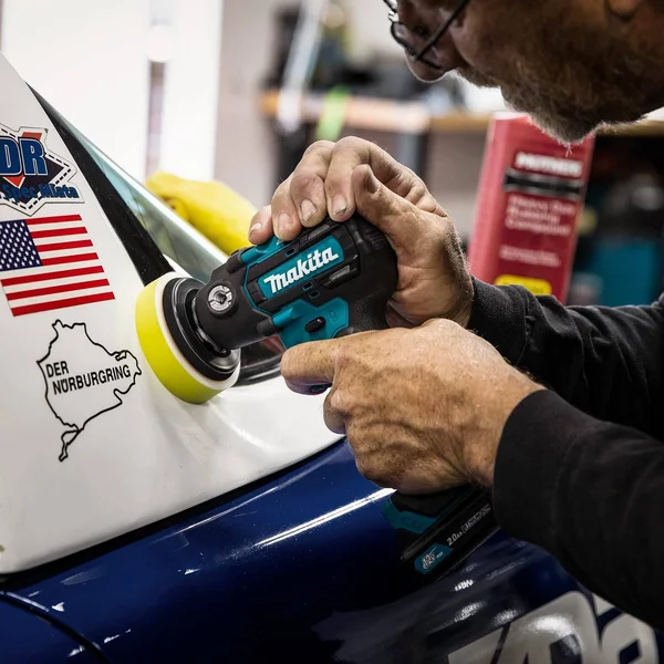 Makita VP01R1 12V Max CXT Lithium‐Ion Brushless 3x22 Polisher, 2x22 Sander Kit (2.0Ah)
