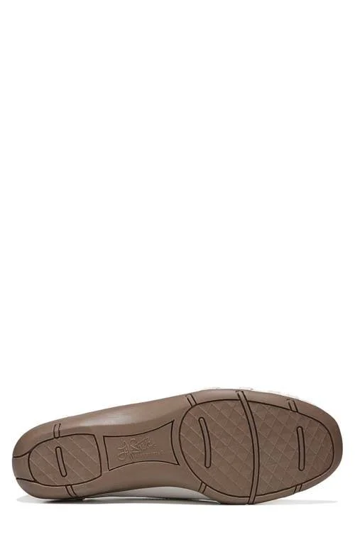 LifeStride Women's Diverse, White Sand Polyurethane