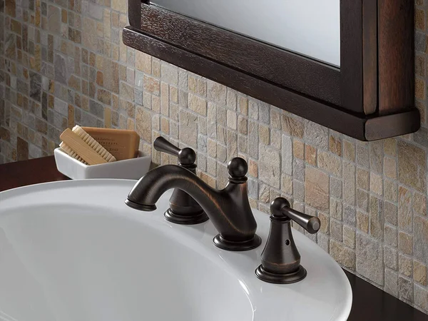 Delta Faucet Haywood 2-Handle Widespread Bathroom Faucet with Drain ASSEMBLY, Venetian Bronze 35999LF-RB