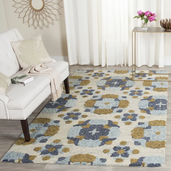 Safavieh Blossom Beige/Multi 4 ft. x 6 ft. Area Rug